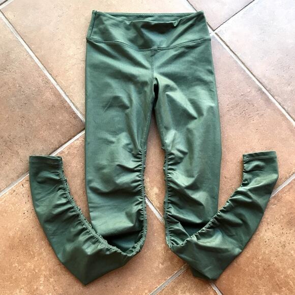 Alo Pants - Alo Yoga Basil Green Idol Ruched Leggings size S